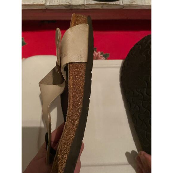 Birkenstock Gizeh Women's Thong Sandals Beige Leather Casual Summer Size 40/9.5 - Picture 7 of 8